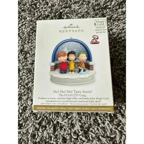 Hallmark Keepsake Peanuts Gang Ornament Ho! Ho! Ho! Tasty Snow Charlie Brown - Picture 1 of 1